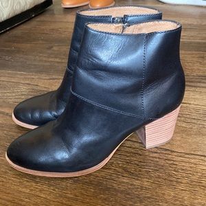 EUC Madewell black leather booties size 10